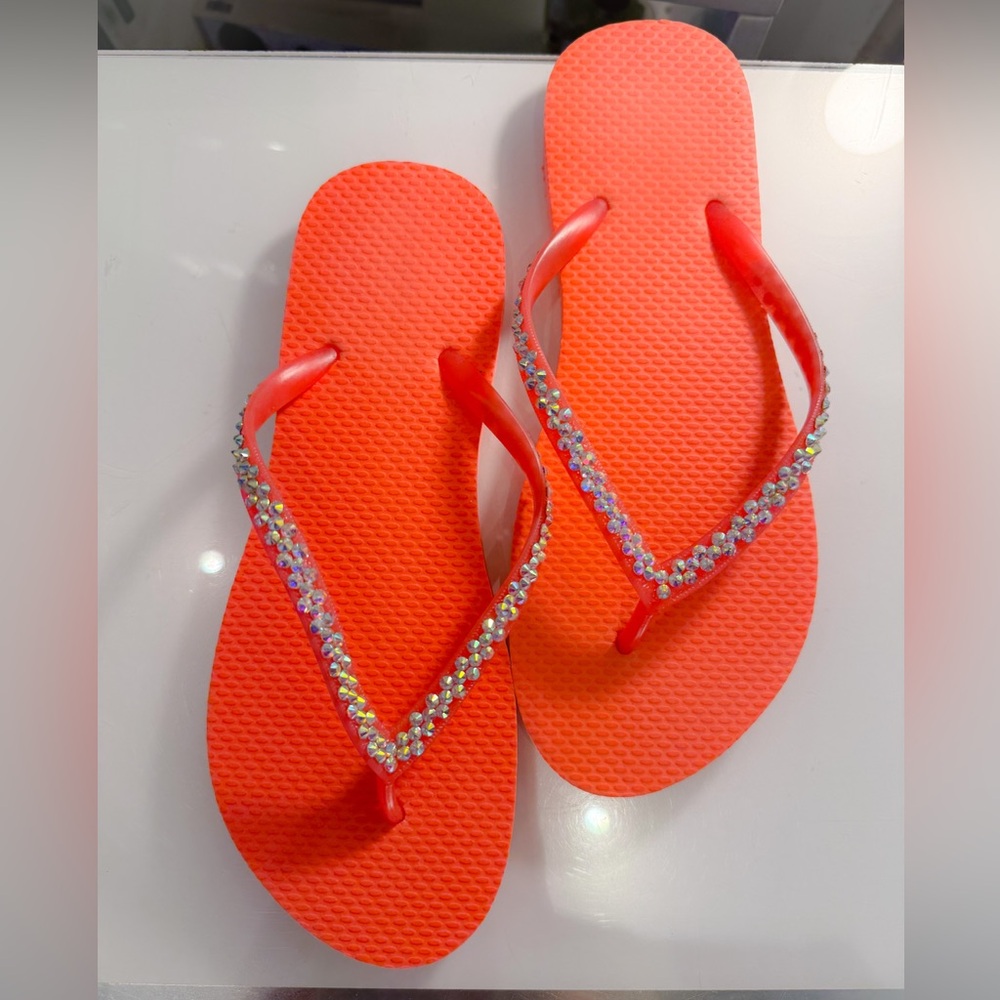NEW NEVER WORN Vibrant Orange Flip Flops with Rhinestone Straps